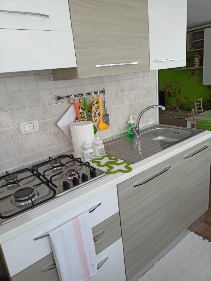 La Petite Maison Ачи Кастело Екстериор снимка
