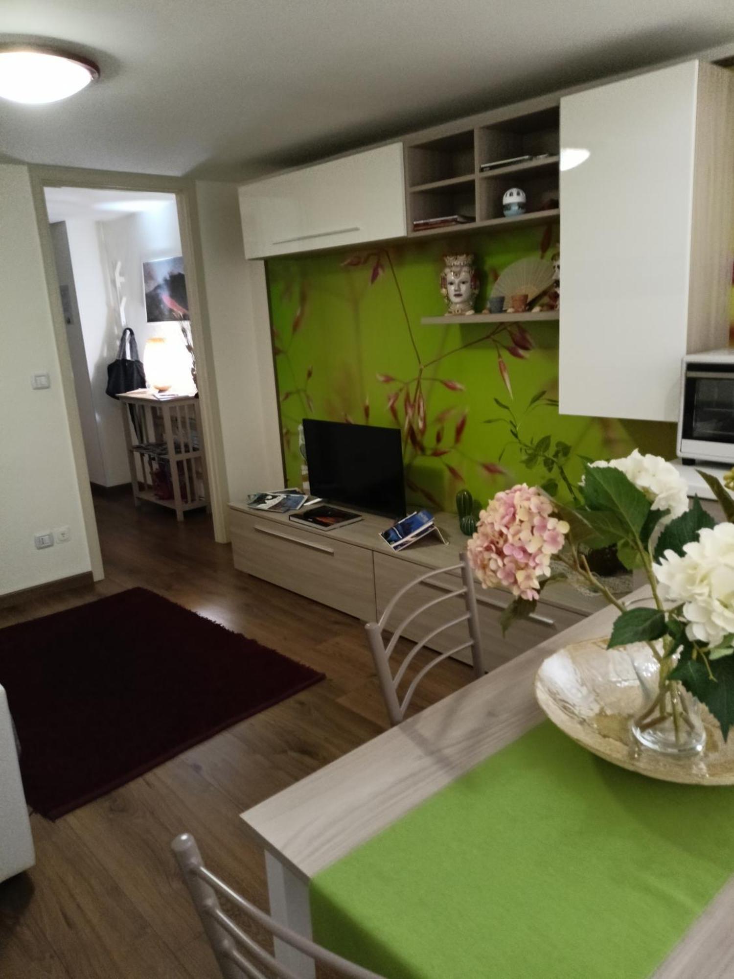 La Petite Maison Ачи Кастело Екстериор снимка