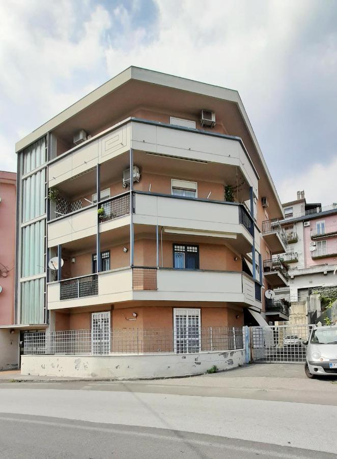 La Petite Maison Ачи Кастело Екстериор снимка